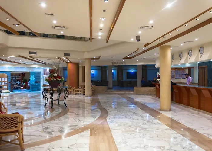 Otel Coral Tiran 4*