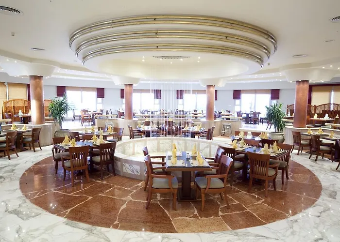Otel Coral Tiran