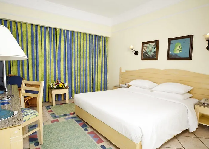 Coral Tiran 4*